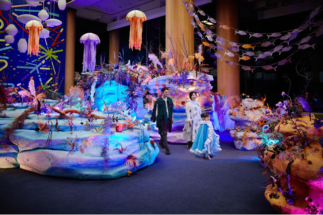 【リゾナーレ熱海】色鮮やかなサンゴや海藻など、まるで海の中のような幻想的な空間を楽しむ「海のいきものハロウィン」開催
