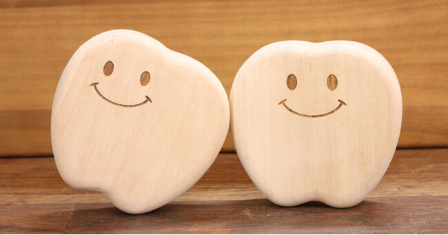 【ココロを贈る 名入れギフトOkulu】累計販売数6万個突破！子どもの歯の生え変わりをかわいく記念に残す乳歯ケース「ティース君」。公式オンラインストアで新たに販売開始