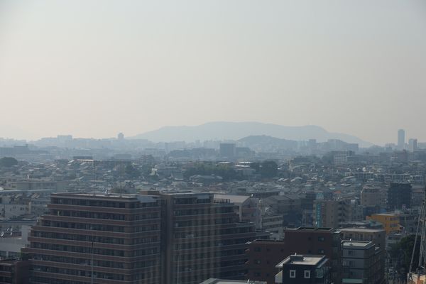 【福岡大学】九州地方で続く大気の霞み、新燃岳の噴煙が原因