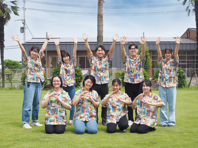 社会福祉法人 征峯会とアダストリアグループがアロハシャツコラボで福祉×ファッションの可能性を拓く！
