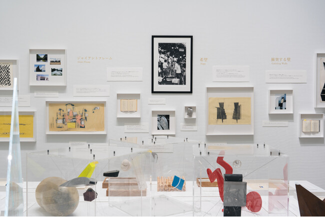 【建築とアートが交差する八ヶ岳の夜へ】中村キース・ヘリング美術館での初の建築展「北川原温　時間と空間の星座」展が開催中