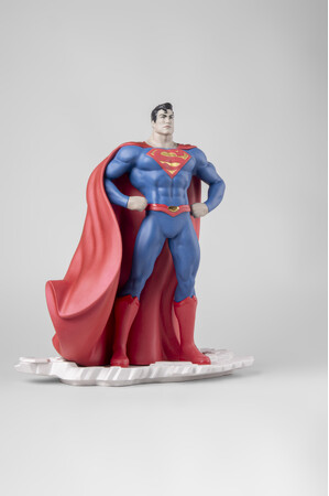 【リヤドロ】スーパーマンがポーセリンで新登場！