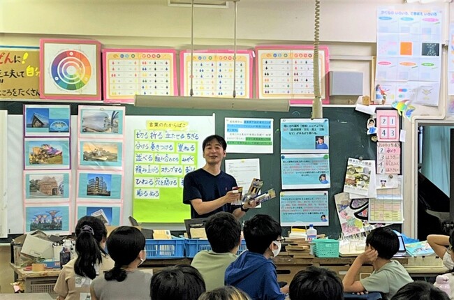 DCM DIY place × 臨川小学校 「環境に優しいまだ見ぬ建物模型」制作