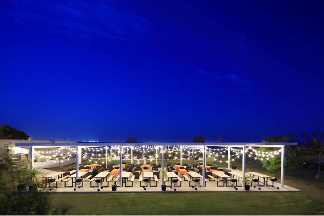 【愛知県蒲郡市】プール、シャワールーム、タンニングチェア設置完了！最大260名収容可能な海のバーベキュー場、シーサイドマジックが施設フルリニューアル！