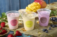 【ローソン】夏にぴったり！カラフルなラッシースムージー3種が新登場　冷凍フルーツ×ヨーグルト風味でひんやり甘い、新感覚ドリンク　7月15日よりMACHI cafe＋で販売開始！