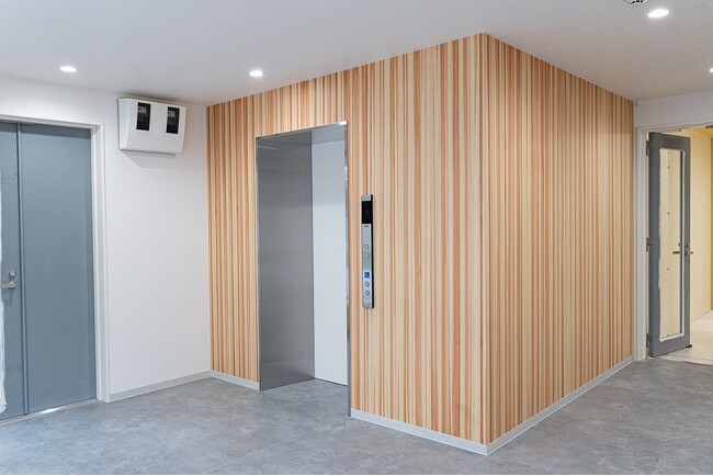 【全国初！】天然木製プリーツスクリーン「樹温（じゅおん）」を導入した社屋の完成見学会を7/26～京都市で開催
