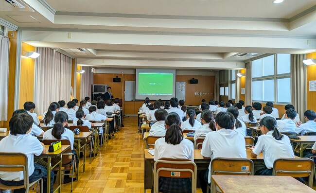 コアー建築工房、大阪市立新北島中学校で建築出前授業を実施～住まいをテーマにした探究的な学びを～