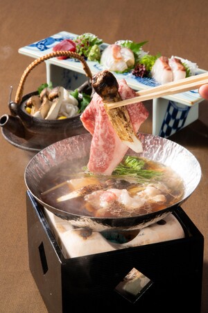 【リーガロイヤルホテル東京】秋の味覚“松茸”を贅沢に味わう特別メニュー「松茸御膳」「松茸会席」