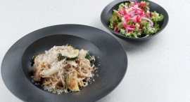 8/31まで料理の注文でスムージーをプレゼント！産直食材も販売するマルシェ型カフェ『LINK table』が有明にオープン