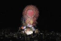 【コートヤード・バイ・マリオット 新大阪ステーション】第37回なにわ淀川花火大会をホテルより観賞_3種の花火観賞プラン「Sparkling Night」を発売