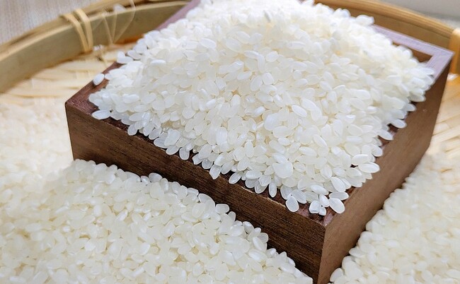 【炊飯器機能を使った1合の炊き方】浸水時間や水の量でおいしさが変わるからベストな炊き方を紹介!
