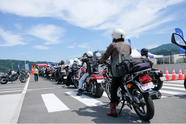 女性ライダーの祭典「MOTHER LAKE RALLY 2025」本日7月18日17時よりエントリー開始！