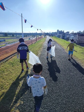 【東京都板橋区】いたばし花火大会を支える舟渡のヒーローたち!第39回 荒川土手クリーン作戦実施