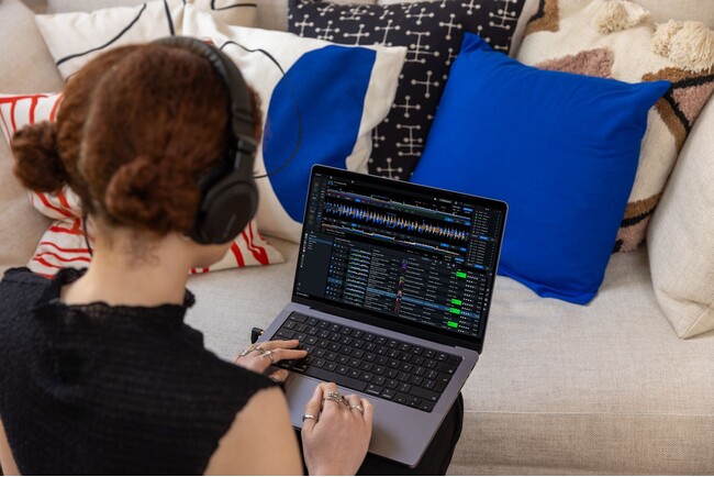 Dropbox、AlphaThetaとの協業によるDJアプリケーション「rekordbox」の利用事例を公開