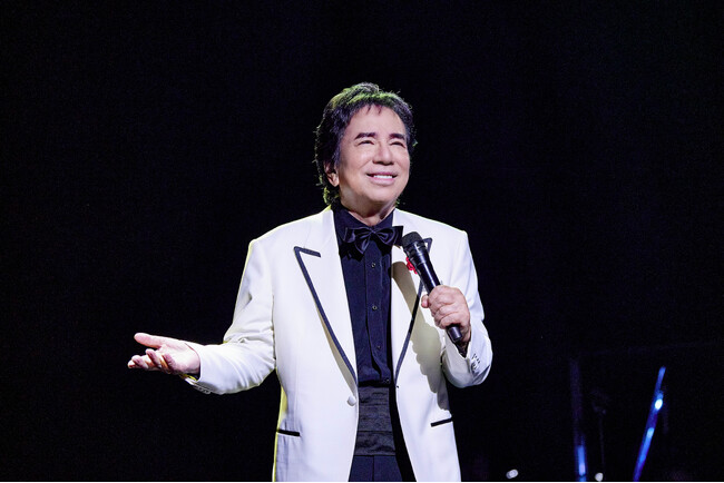 布施明の日本武道館公演、7/27(日)のWOWOW独占放送・配信に先駆けて当日の模様をお伝えするコンサートレポートをオフィシャル公開！