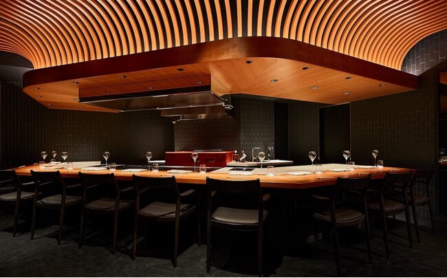 【期間限定】日本最高峰の和牛と世界最高峰の英国産スパークリングワインの特別なペアリングを楽しめる『Beef Atelierうしのみや東京×ナイティンバー ペアリングディナー』を開催！