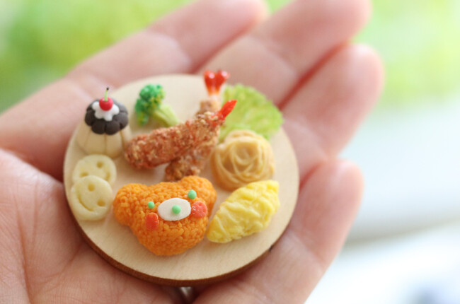 ＜夏休み特別企画＞大人も子供も楽しめる！「ミニチュアお子様ランチプレートを作ろう」開催！
