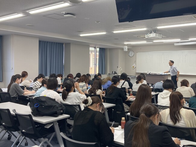 カゴメと共立女子大学の産学連携「もっと知ってもっと削減、トマトの有効活用プロジェクト」の第2弾　学生が規格外品トマトを使ったジュースのマーケティング戦略を発表