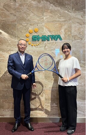 プロテニスプレイヤー齋藤咲良（さいとう さら）選手　来社