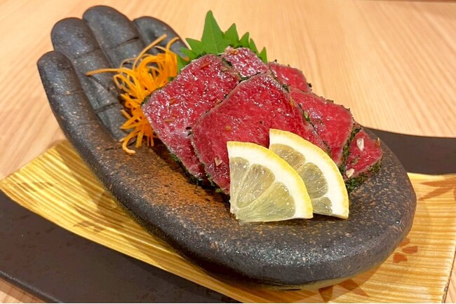 馬肉のカルパッチョにせせりの南蛮漬け！暑い夏にぴったりの