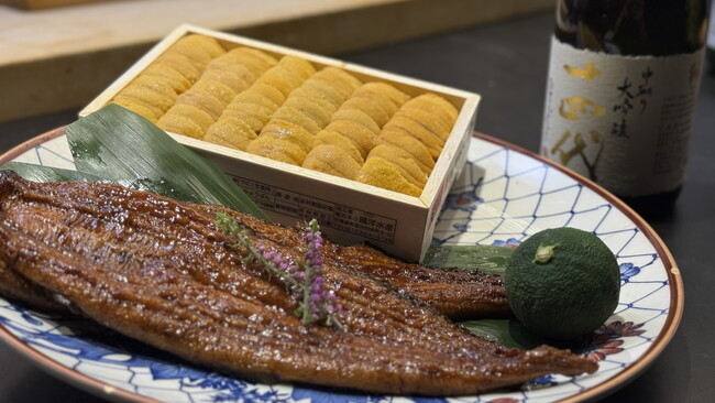 【8月限定】 ”国産鰻と生雲丹”の極上一品｜豊洲直送の旬を味わう月替わり特別江戸前鮨コースを提供！