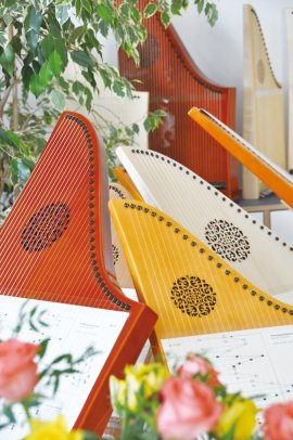 美しい音色、姿形のヘルマンハープ