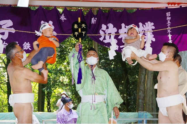 【松坂屋名古屋店】第42回 はっけよい!赤ちゃん泣き相撲大会