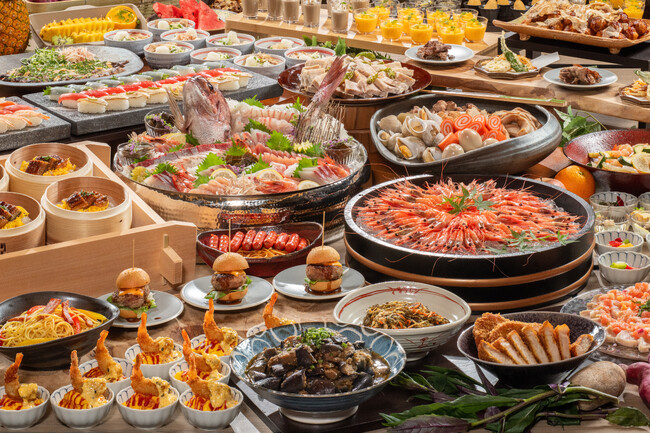 北陸の旬を堪能するビュッフェレストランをオープン。8月1日開業の「山中温泉 河鹿荘」で、心躍る美食体験を。