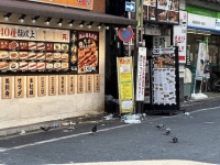 新宿 歌舞伎町のゴミ拾い・一斉朝清掃活動 ～ 7月26日（土）に国際サイエントロジー・ボランティア主催により実施されました