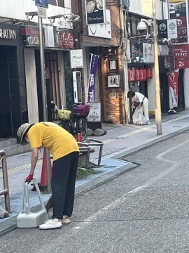 静岡市でゴミ拾い・朝清掃活動 ～ 7月26日に国際サイエントロジー・ボランティア静岡支部により実施