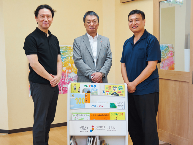 絵本300冊が東京都板橋区の子どもの居場所へ。区との連携事業「小さな絵本館×こどもえほんだなプロジェクト」開始以来、最大規模の寄贈が実現しました