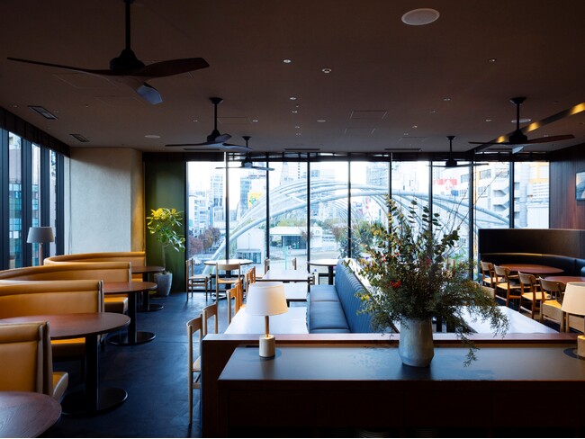 東京・清瀬の生乳から毎朝つくられる「GOOD CHEESE LABORATORY」のフレッシュチーズと焼き立てパンをビュッフェスタイルで！メインディッシュは選べる8品より