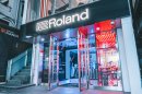 Roland Store Tokyoエントランス Roland Store Tokyoエントランス