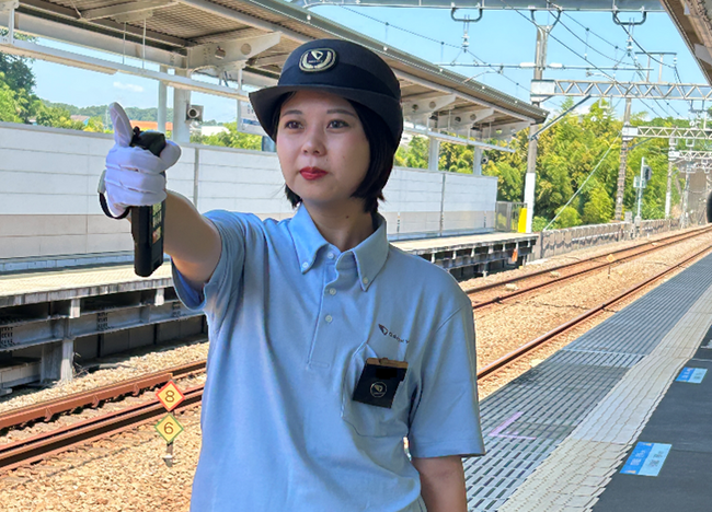 暑すぎる環境下での熱中症対策を推進、一層の安全・安心に向けて　８月１日、駅係員の夏制服にポロシャツを導入