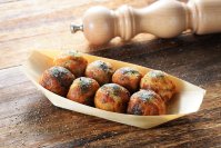 札幌で行列のできる「たこ焼とえび焼 なかよし屋」羅臼タコ漁師の浜茹でタコ使用　8/8(金)タコの日に釧路初オープン！