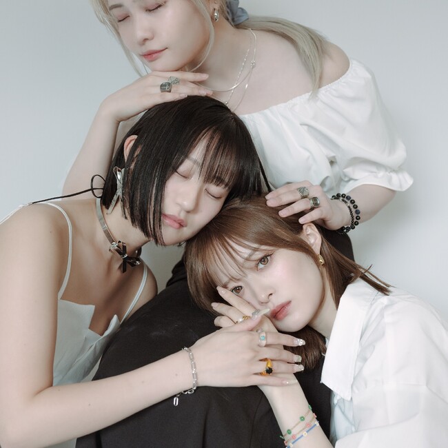 LES CLEIAS / SINCERE SALLY / YLYL / PEG LEG などあの国際的 K-POP アーティストも愛用しているインポートブランドのアクセサリーとジュエリーが大阪に初上陸