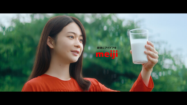 白鳥玉季さんが生乳の今と未来を見つめる　meiji コーポレートCM第2弾が2025年8月1日（金）より放映開始