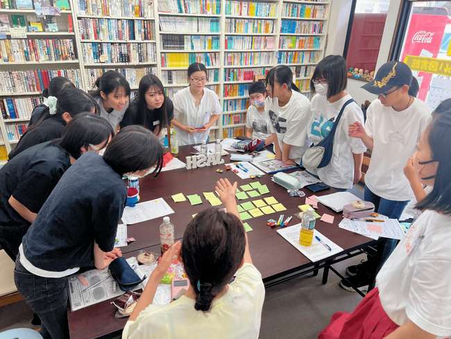 【千葉県船橋市】公立図書館にて、学生ボランティアが『LGBTQ』や『ジェンダー』をテーマに選書するブックフェア「モノクロ～世界を彩るカラフルの魔法～」を本日8月1日より開催