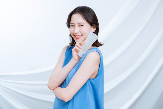 モデル・俳優の河北麻友子さんが『Fleuri（フルリ）』ブランドアンバサダーに就任