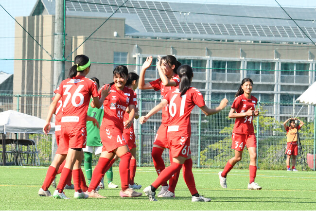 女子サッカーの普及振興に、U-15くノ一サッカー大会に特別協賛！