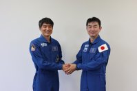 エームサービスは、大西・油井宇宙飛行士両ミッションにおける「健康管理運用業務」に参加しています