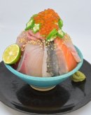 大渦七色てっぺん丼 大渦七色てっぺん丼