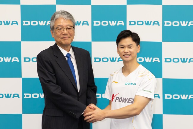 プロバドミントンプレイヤー　渡辺 勇大選手とスポンサー契約を締結