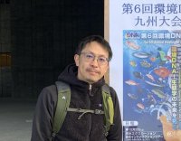 大妻女子大学の小関右介准教授らの研究グループが、環境DNA分析のDNA配列情報から「真のDNA配列」を残して「より正確な遺伝的多様性評価」を可能にする新しい手法を開発