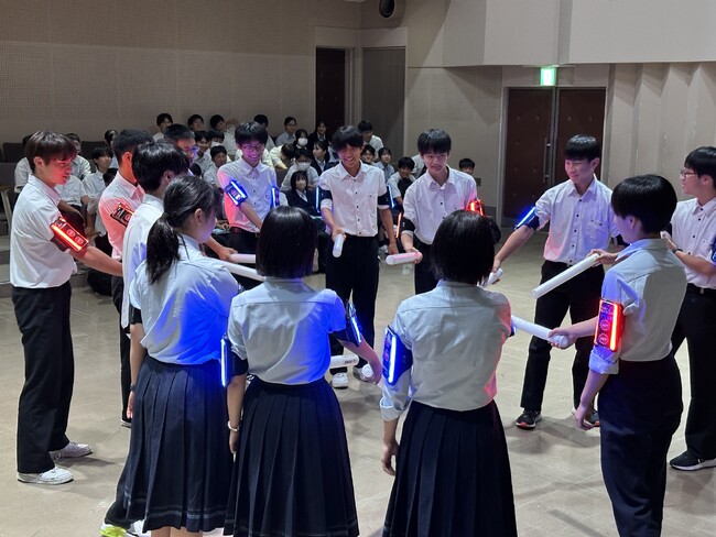 福岡県立八幡高等学校「理数科筑波研究学園都市研修旅行」にて次世代デジタルスポーツ《Cyber KASSEN》の体験授業を実施