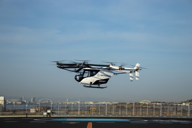 大阪・関西万博にて「空飛ぶクルマ」の公開フライトを実施し、空の移動革命をけん引するSkyDriveの挑戦を支援