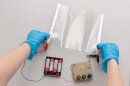 曲げてもLEDが点滅する透明導電膜 曲げてもLEDが点滅する透明導電膜