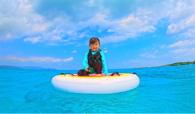水上を“散歩”する体験を、琵琶湖で。パーソナル水上クラフト「Wheeebo」、レイクサイドテラス琵琶湖で提供開始。