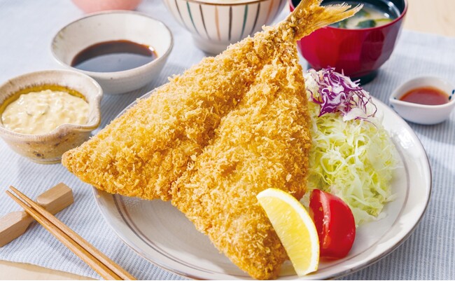 約20cmのビッグサイズ！「真アジの大判アジフライ」３万食限定で8月11日(月)から販売