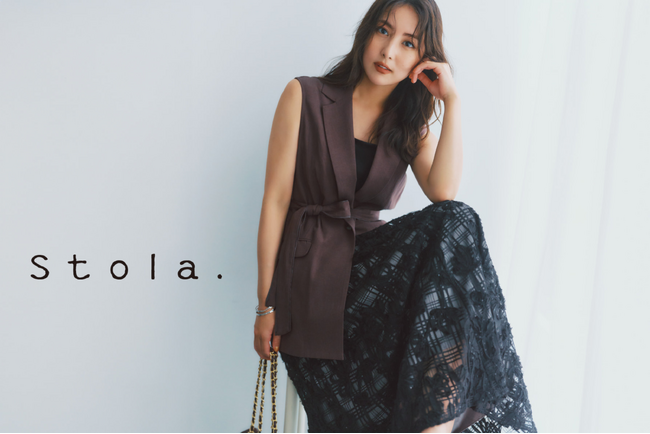【Stola.(ストラ)】女優・石川恋が纏う、MID SUMMERカタログが8/11(月)に公開。